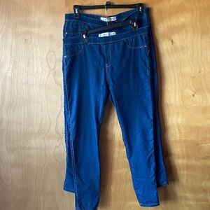 2  Denim&Co Women's Deep Blue Jeggings